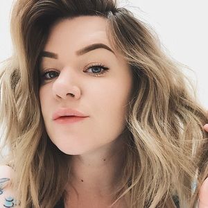 Meet your Posher, Holly